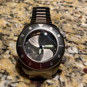 Android USA Throwing Star Quartz Watch AD555